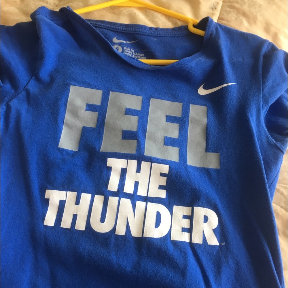 Nike top