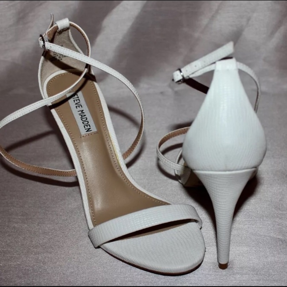 Steve Madden white strappy casual heels size 9