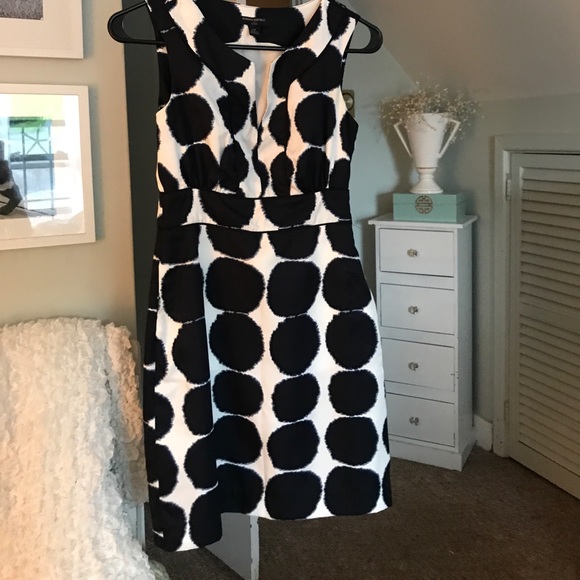Adorable banana republic dress! - Picture 1 of 3