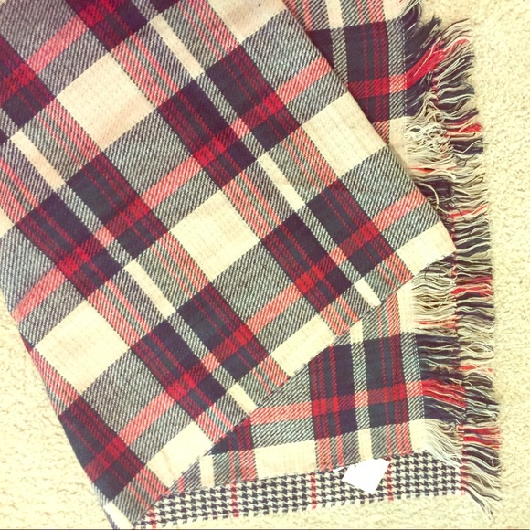 Plaid reversible Blanket Scarf - Picture 1 of 5