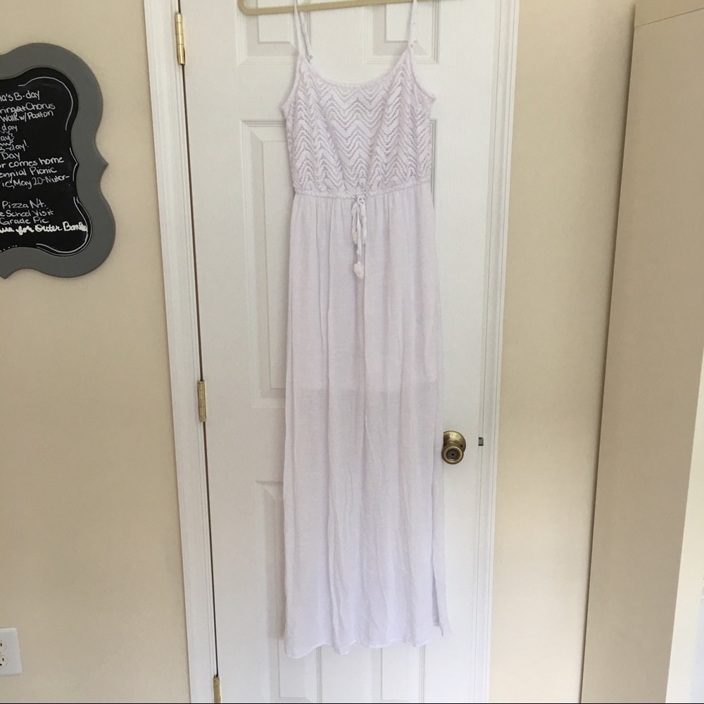 White maxi dress