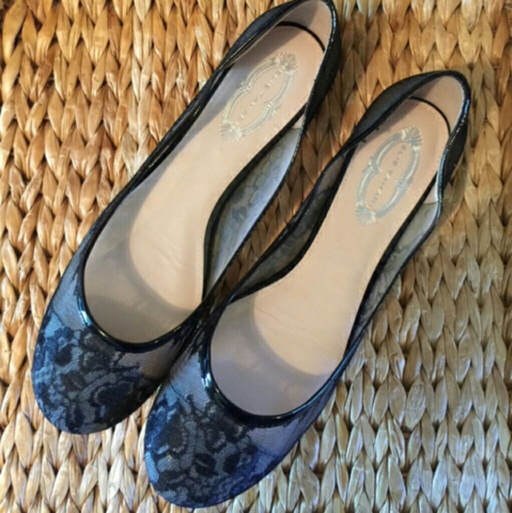 Vintage Elie Tahari Black Lace Ballet Flats size 40