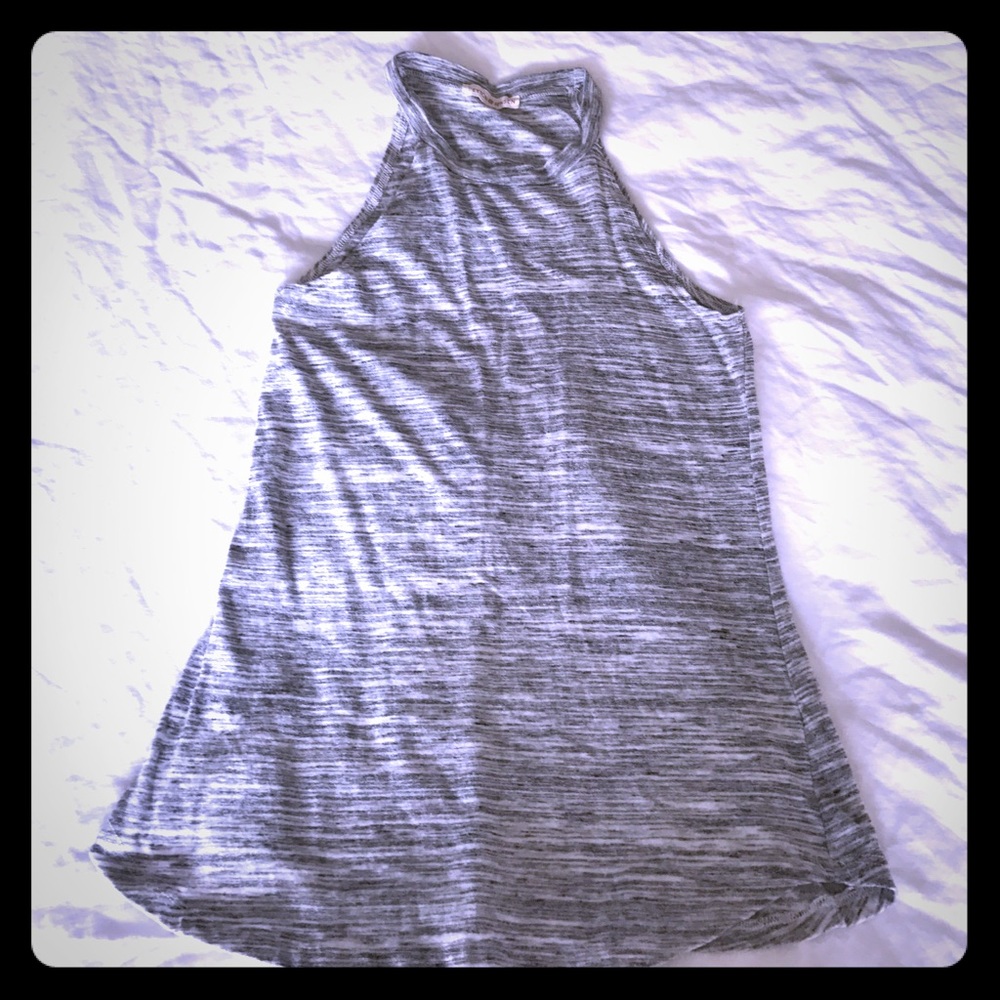 Heather grey high neckline tank!