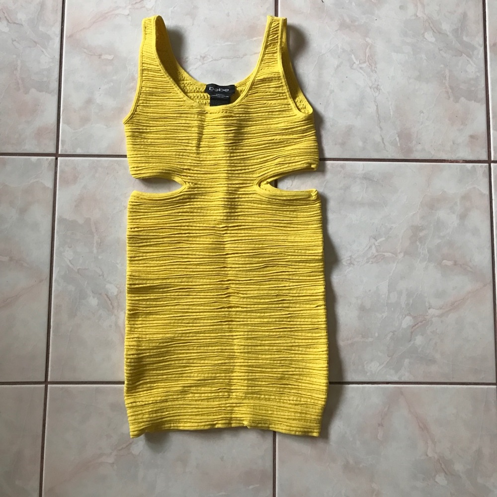 Yellow bodycon dress