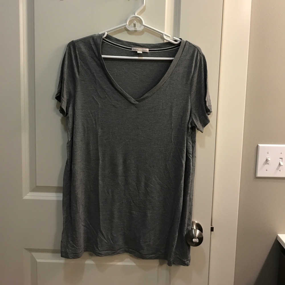 •Gap Maternity Shirt•