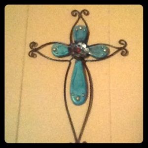 Turquoise vintage-style cross