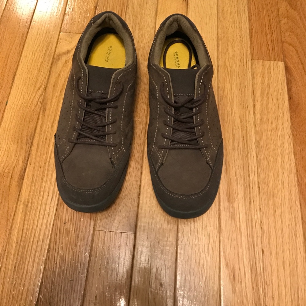 Brown casual dress shoes
