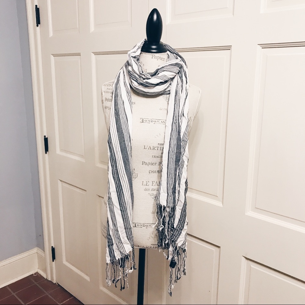 Grey & white striped scarf
