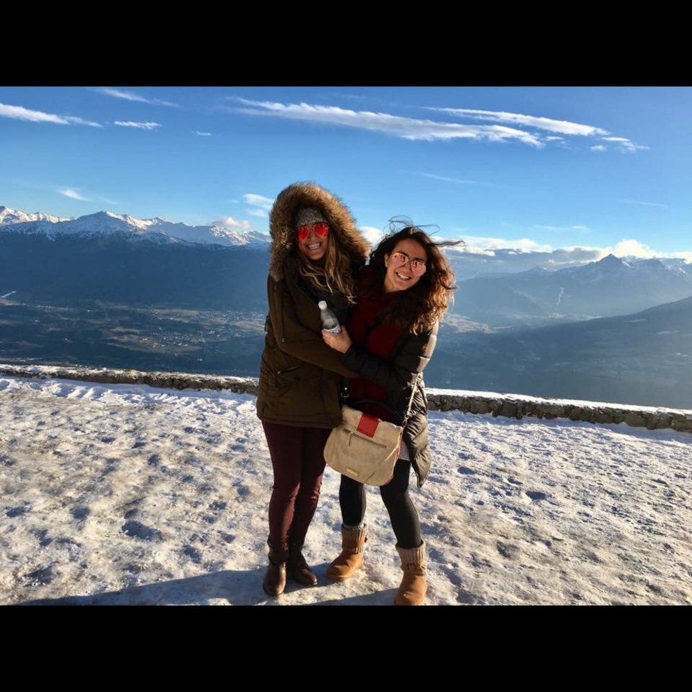 Meet your Posher, Alyssa