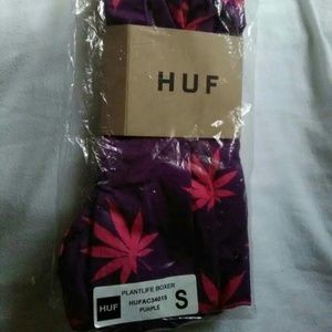 HUF Plantlife 420 Smoking Boxers - Small HUF Plantlife 420 Smoking Boxers - Small
