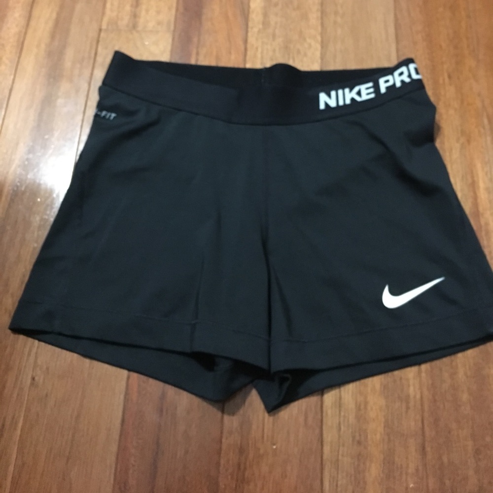Nike pro