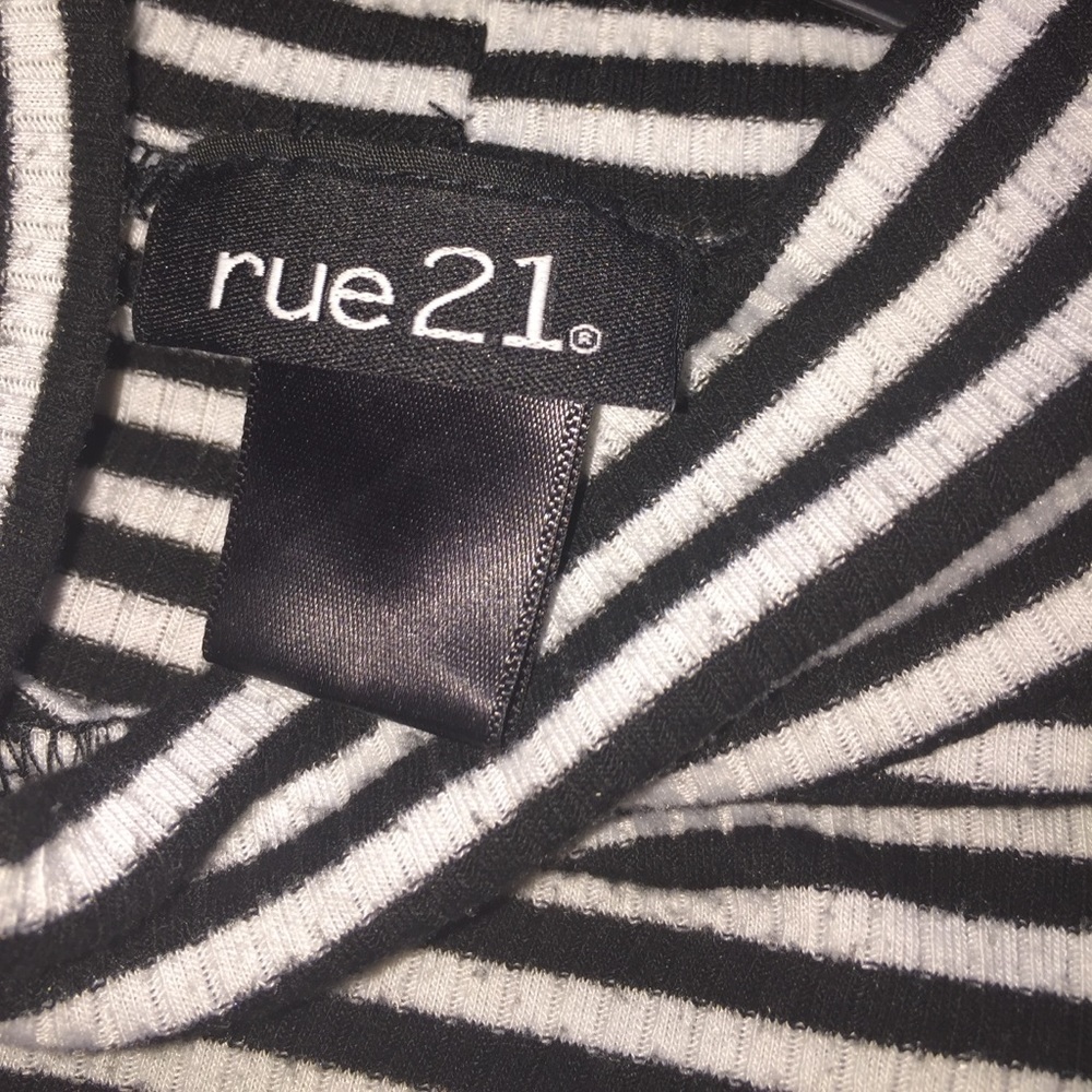 Turtle neck - Picture 4 of 4