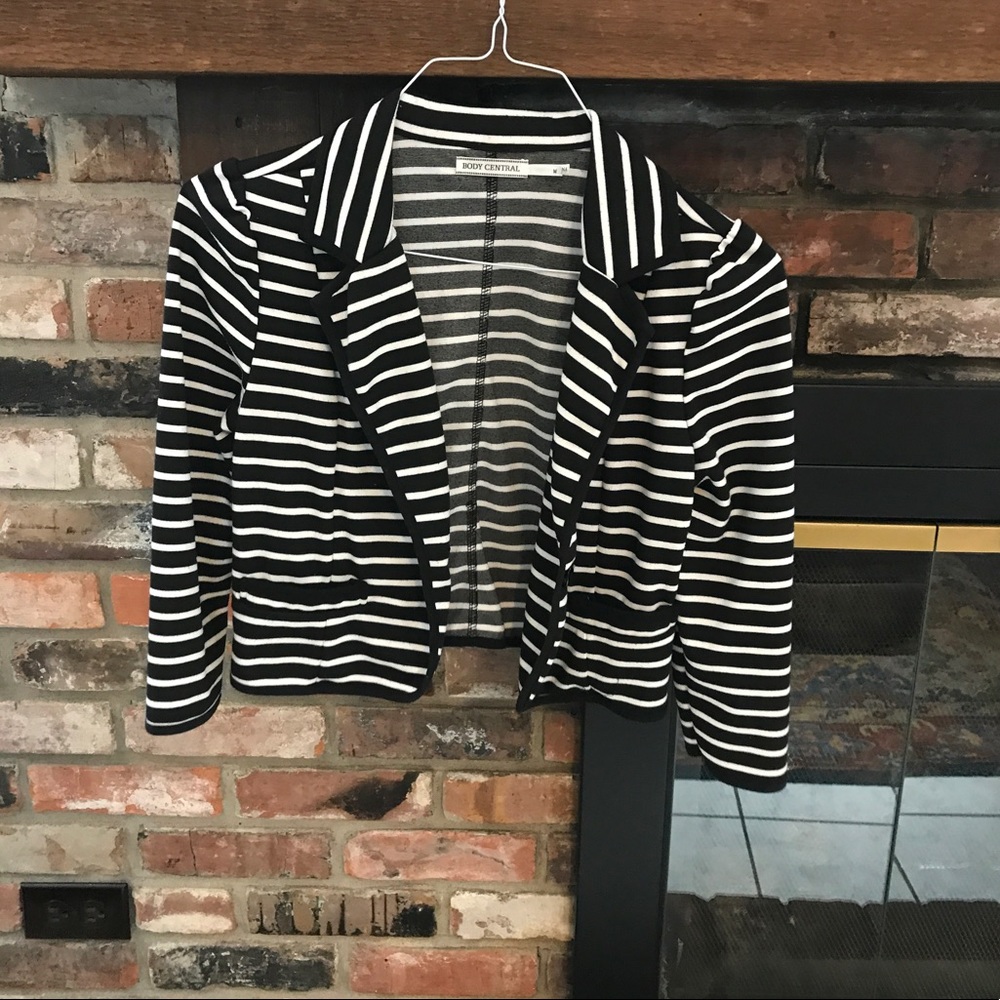 Cropped Blazer