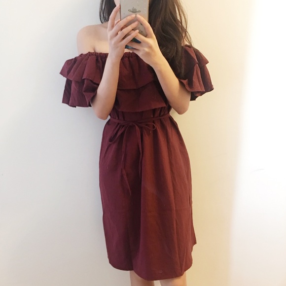 ❗️Summer Sale Burgundy off shoulder dress - Picture 2 of 6