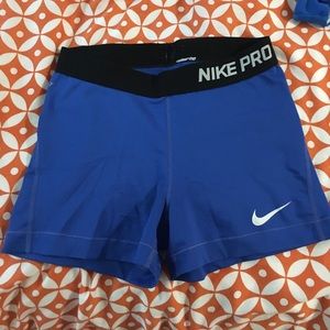 Nike pro