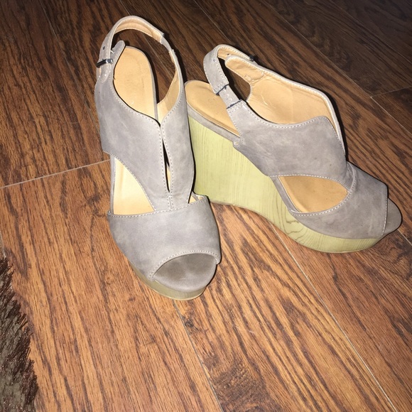 Charlotte Russe wedges - Picture 1 of 4