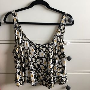 UO crop tank