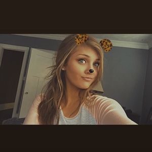 Meet your Posher, Kaitlyn