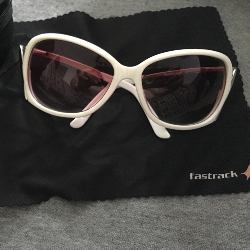 Sun glasses