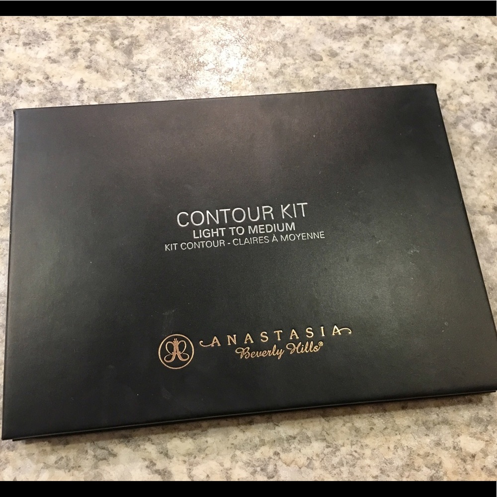 Anastasia Beverly Hills Contour Kit