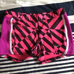 Pink patterned Nike dri-fit spandex