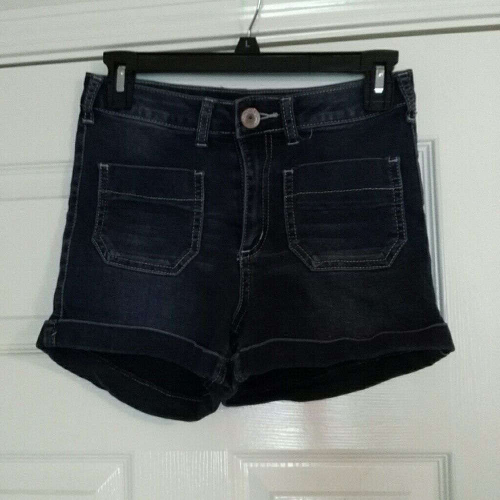 🚫DONATING SOON🚫 Denim Shorts