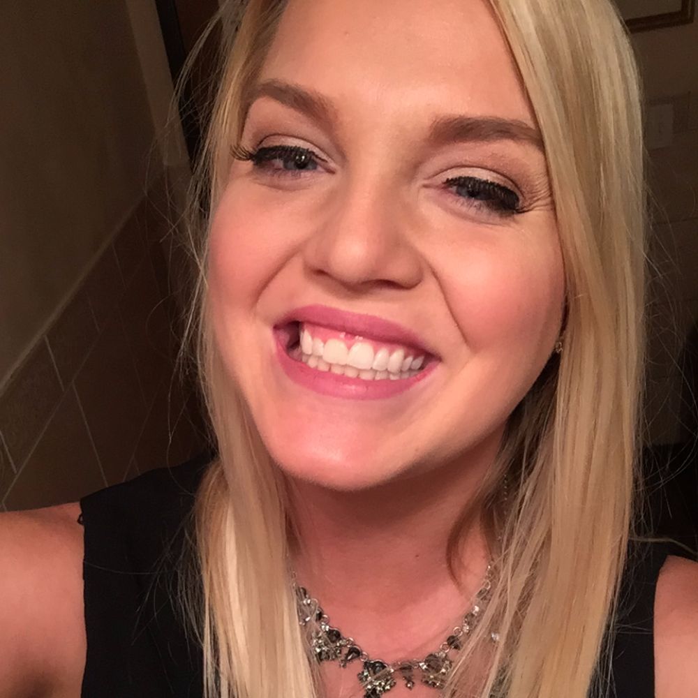 Meet your Posher, Angela