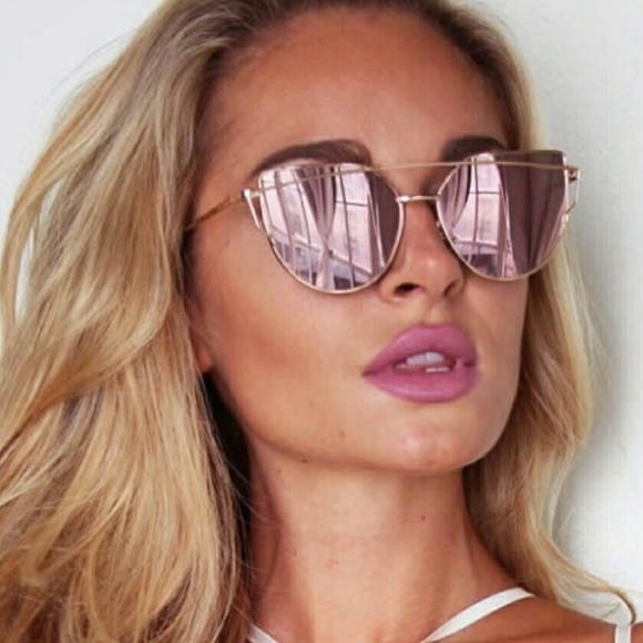 Mirrored Glasses - Picture 4 of 6