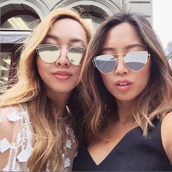 Accessories - Mirrored Glasses