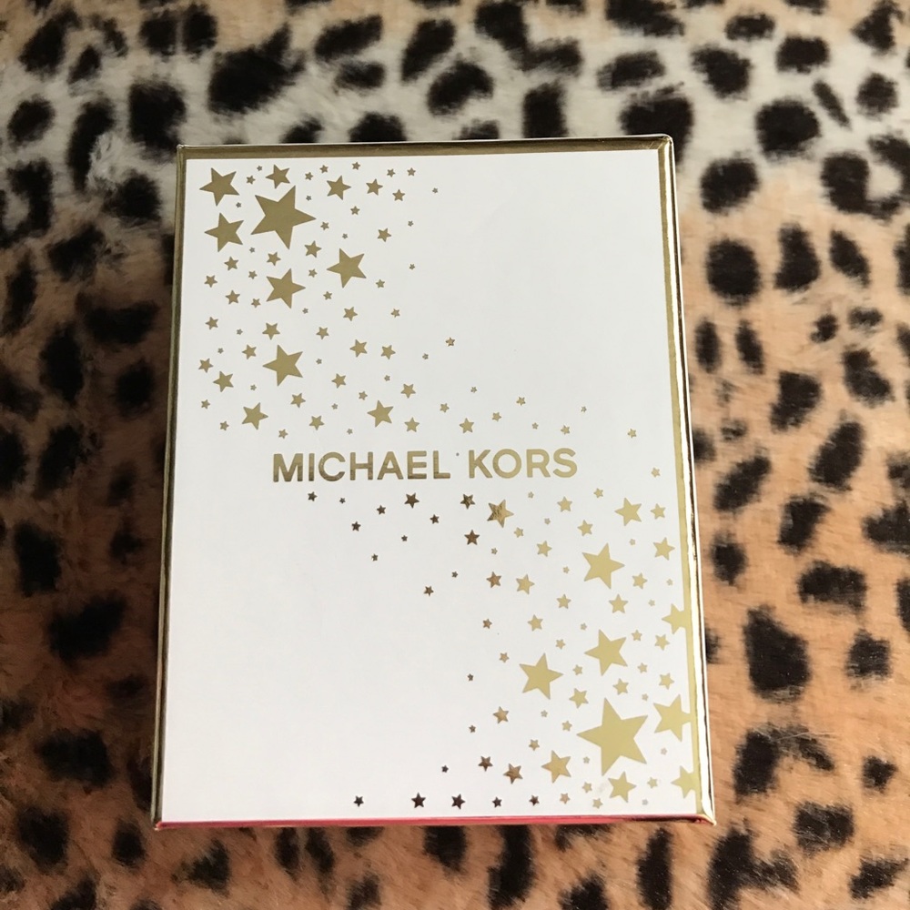 Michael Kors Gift Box White & Shiny Gold