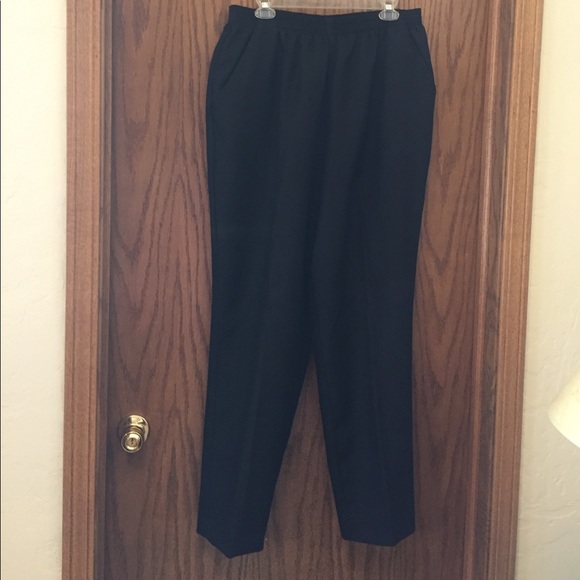 Donnkenny Pants - DonnKenny woman 22W black slacks. Like new