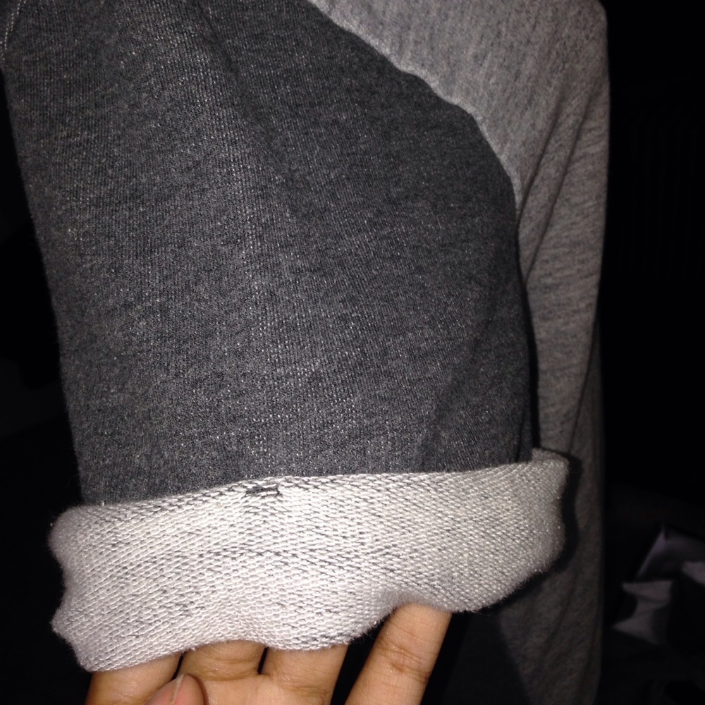 basic shirt - Picture 3 of 3