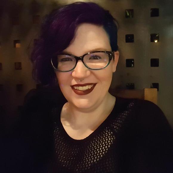 Meet your Posher, Ainsley - Picture 1 of 1