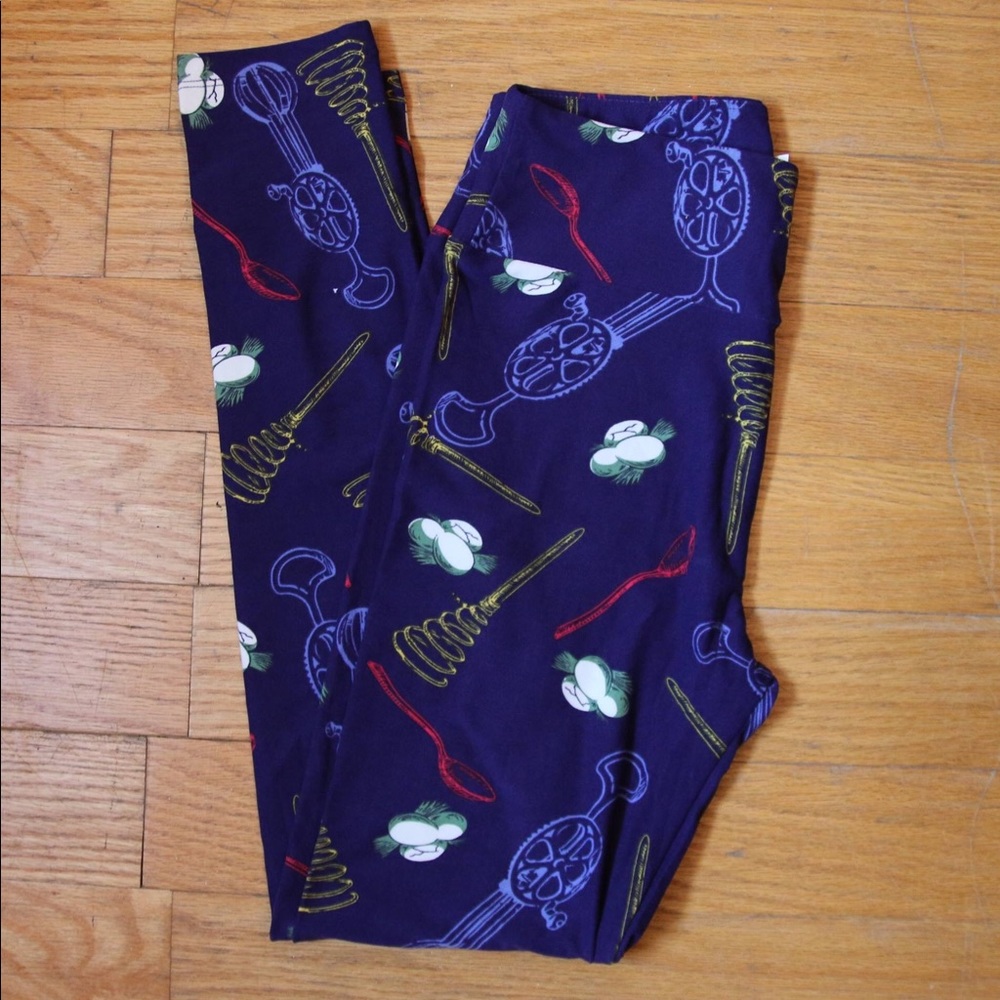 OS LuLaRoe baking leggings
