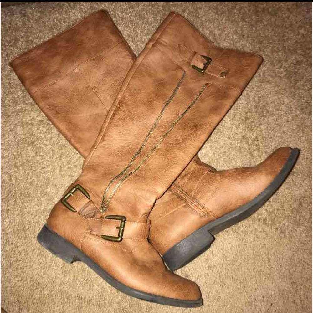 Riding boots