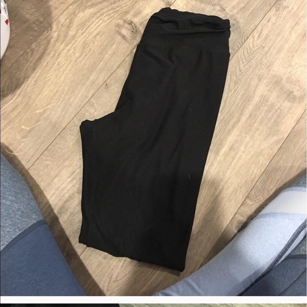 OS BLACK LEGGINGS