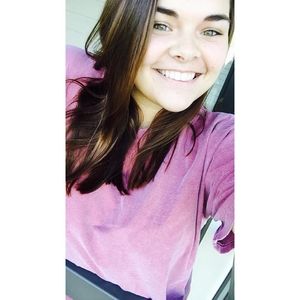 Meet your Posher, Brooke