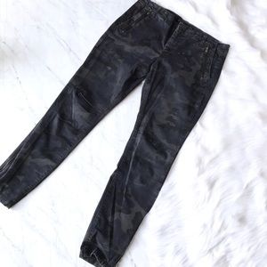 Zara Camo Jeans size 10 w ankle zip detail