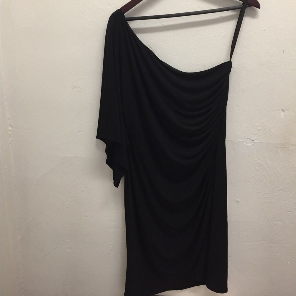 Black one shoulder side rouched dress