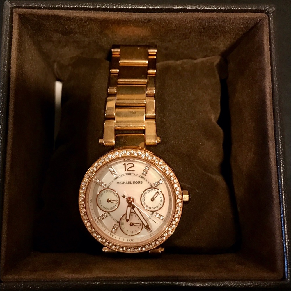 MICHAEL KORS Rose Gold Watch With Crystals