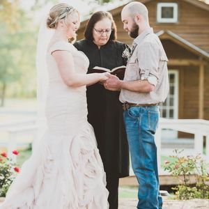 Meet your Posher, Pamala