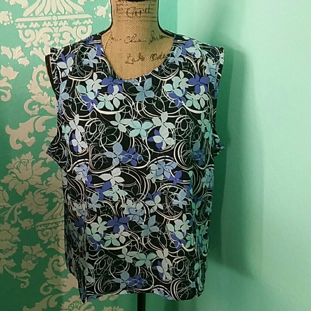 Floral blue blouse