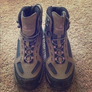 Vasque hiking boots