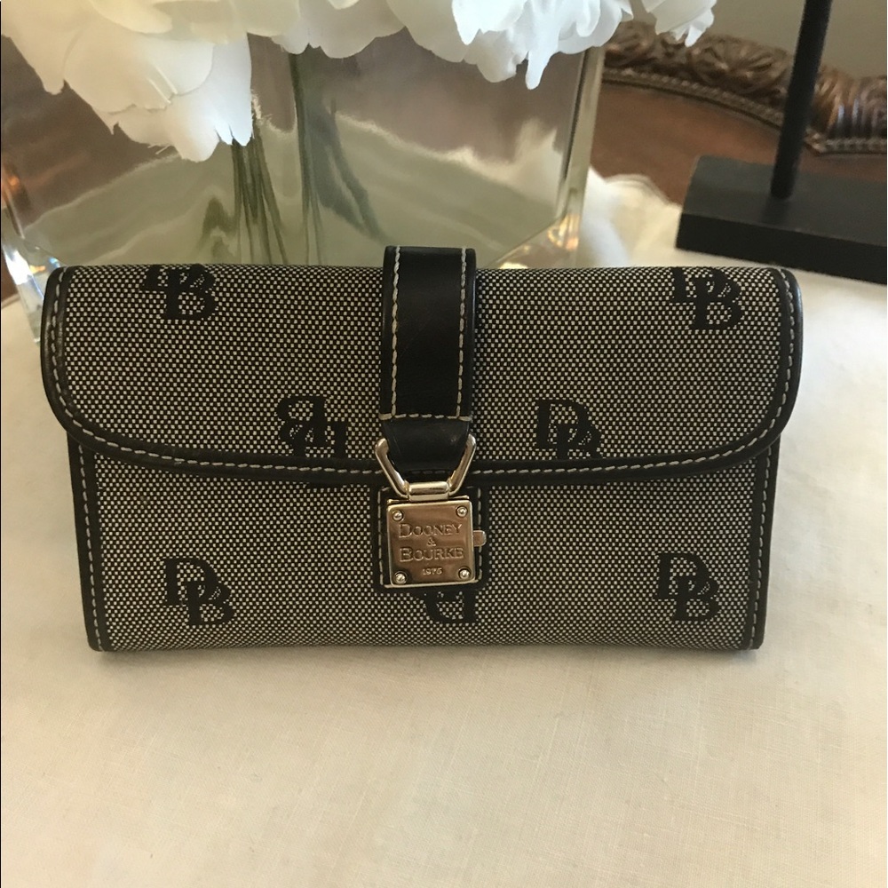 Dooney and Bourke Wallet