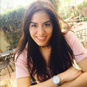 Meet your Posher, Alissa