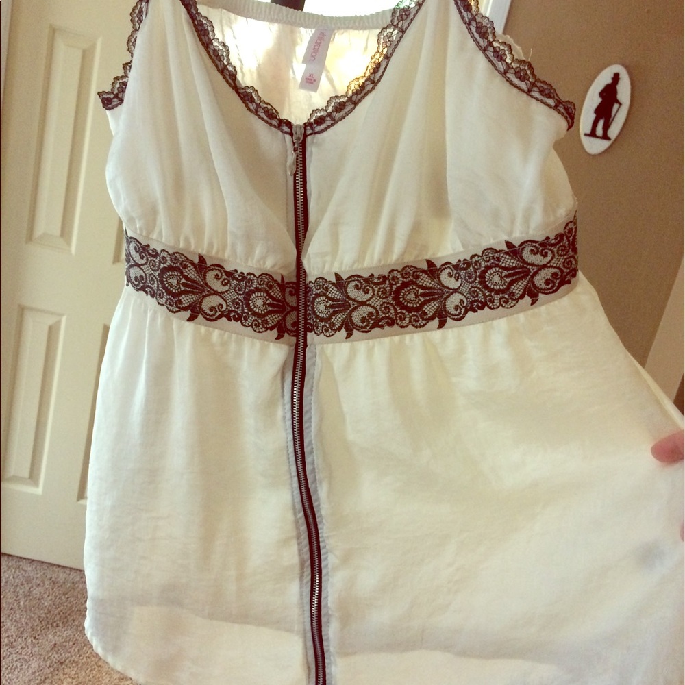 Silky zip up fancy cami