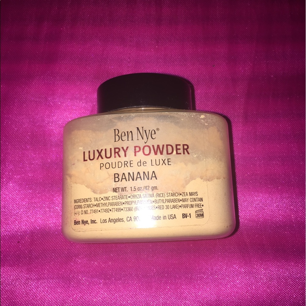 Ben Nye Banana Luxury Powder