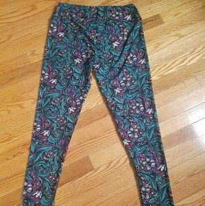 NWT Paisley Floral TC Leggings