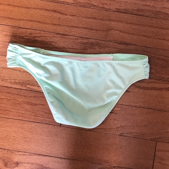 Mint green Victoria's Secret bikini bottoms - Picture 3 of 4