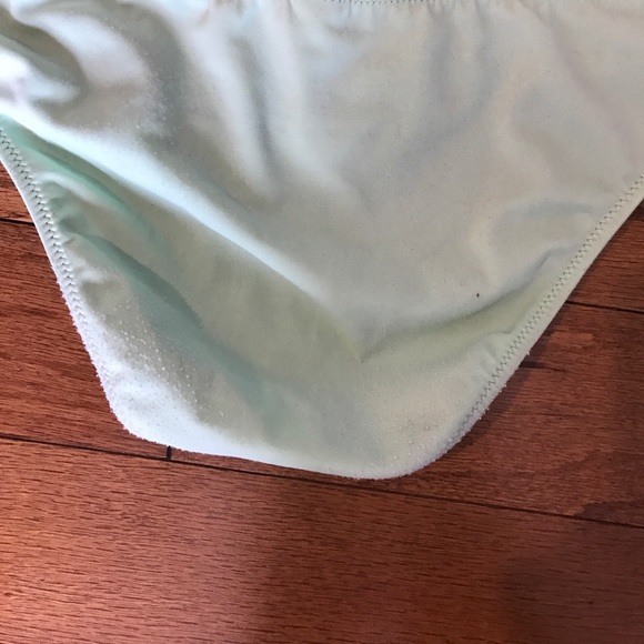 Mint green Victoria's Secret bikini bottoms - Picture 4 of 4